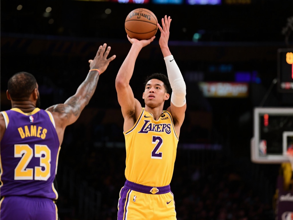 八村垒作为湖人队阵容中的重要角色，本场表