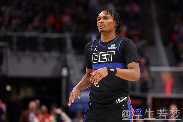 奥萨尔出战高效：9投5中，贡献12分6板1助2抢2帽